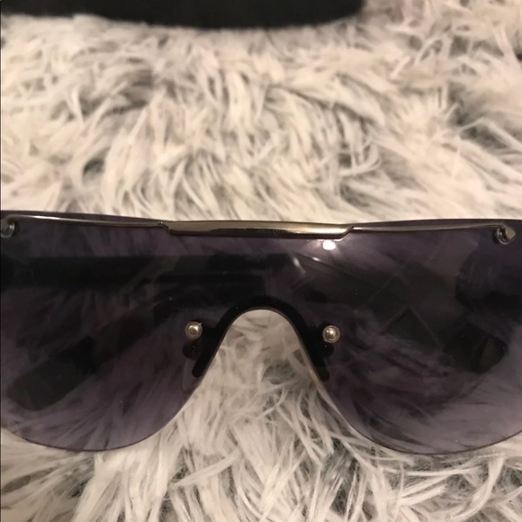 Authentic GUESS by Marciano Sunglasses - Picture 3 of 4